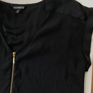 Express Zipper Accent Tee